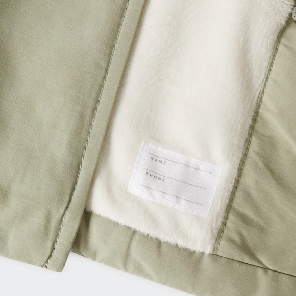 Brand new!!!
Mango Faux shearling interior jacket. Size 18-24m - Picture 2 of 5